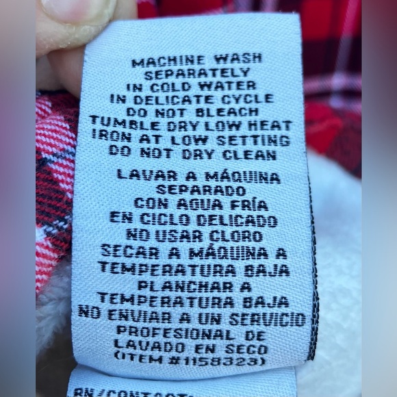 EUC BC Clothing Red and Black Plaid Button Down Jacket Shirt Size Medium - Picture 8 of 12